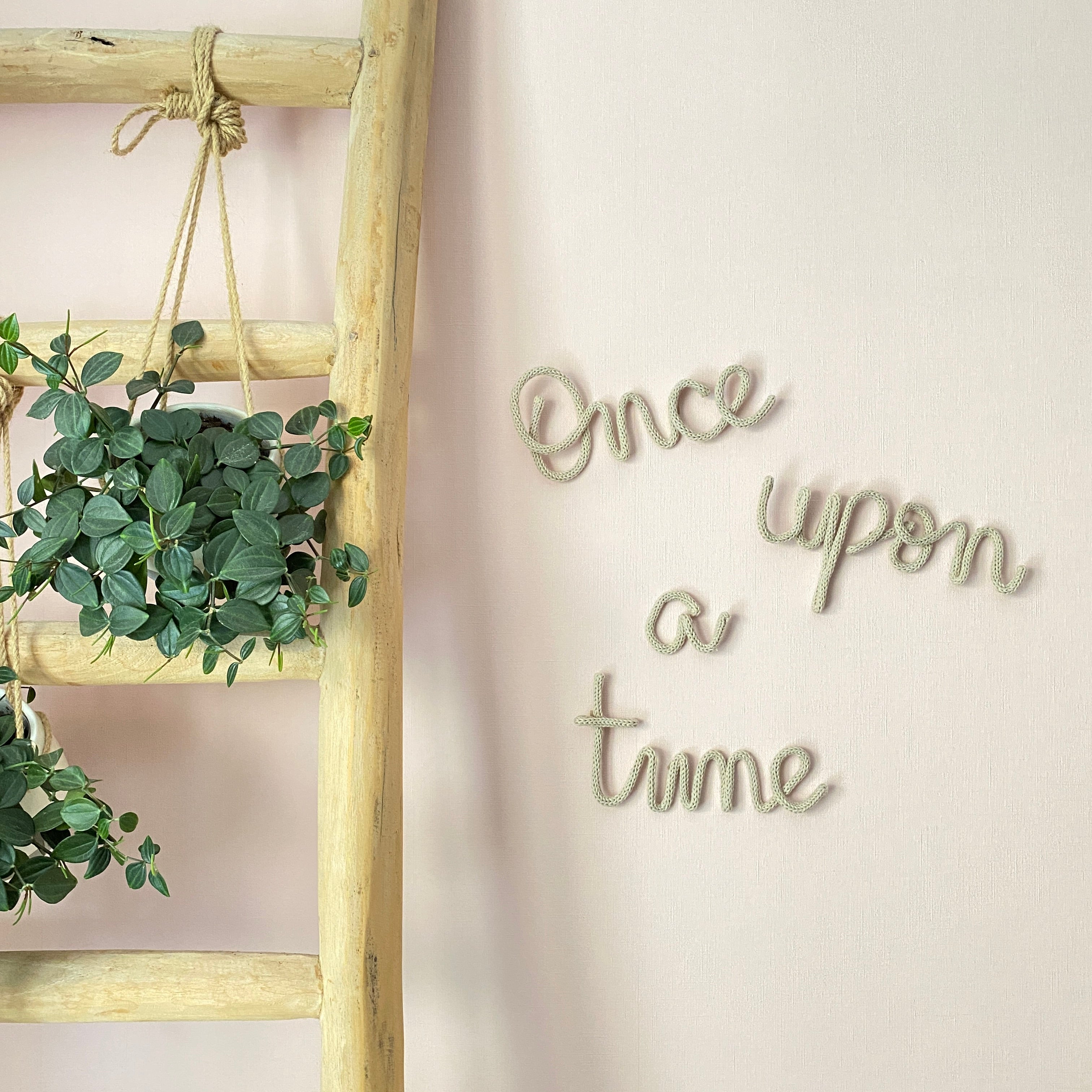 Naamhanger Grote letters