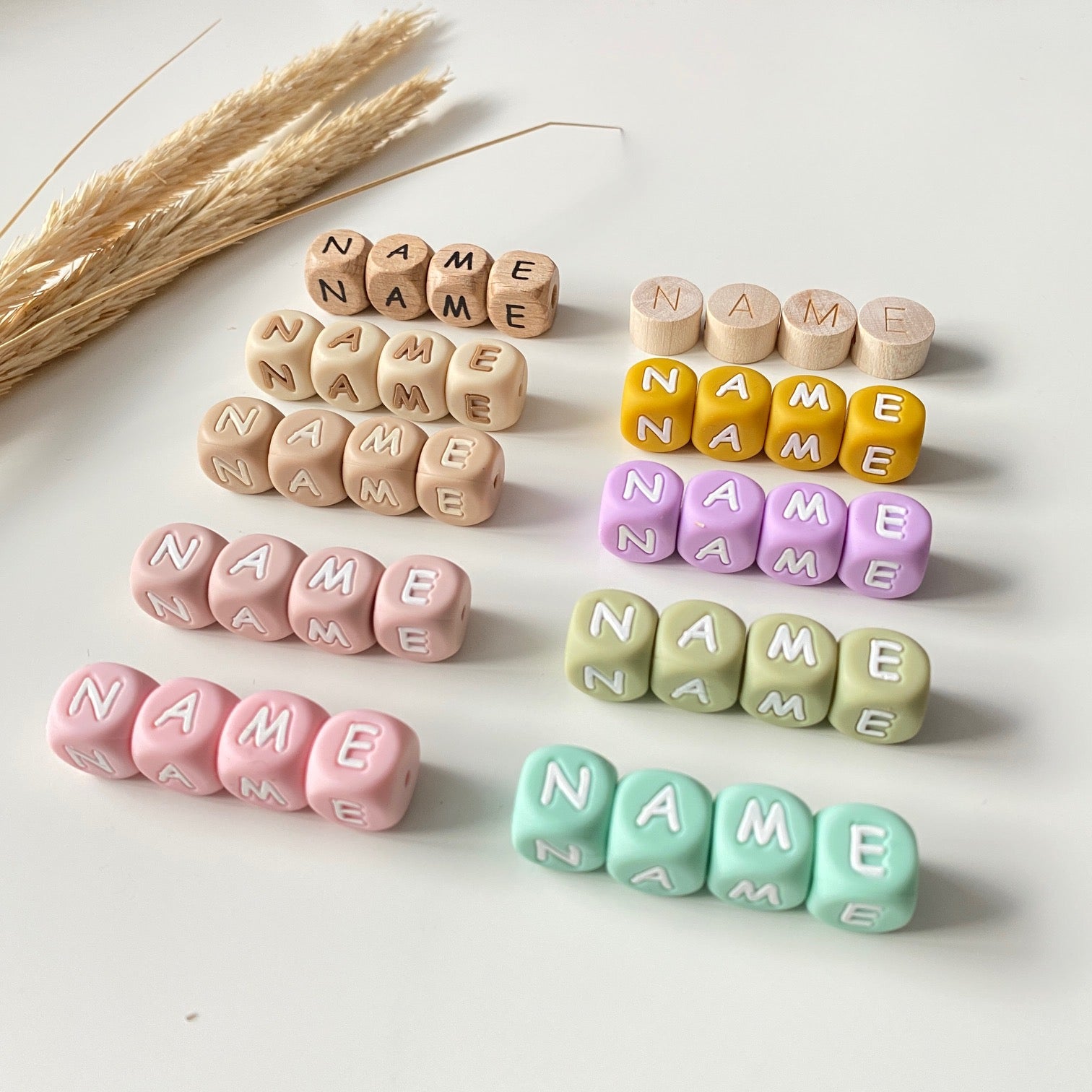 Ontwerp speenkoord in stijl geboortekaartje