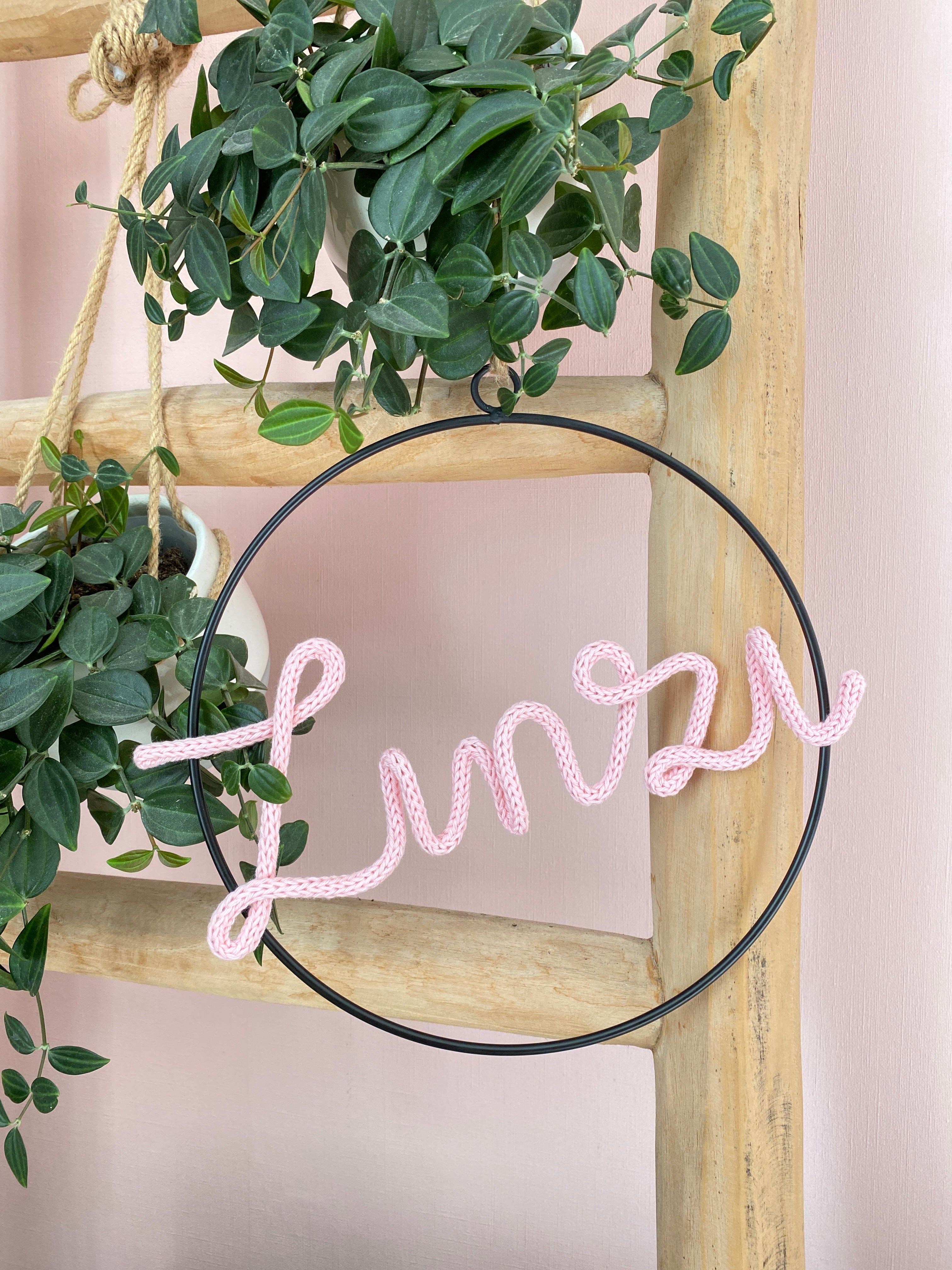 Wandhanger metaal met naam